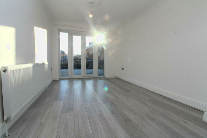 3 Bedroom Terraced House To Rent In Warwick Road, Welling, DA16