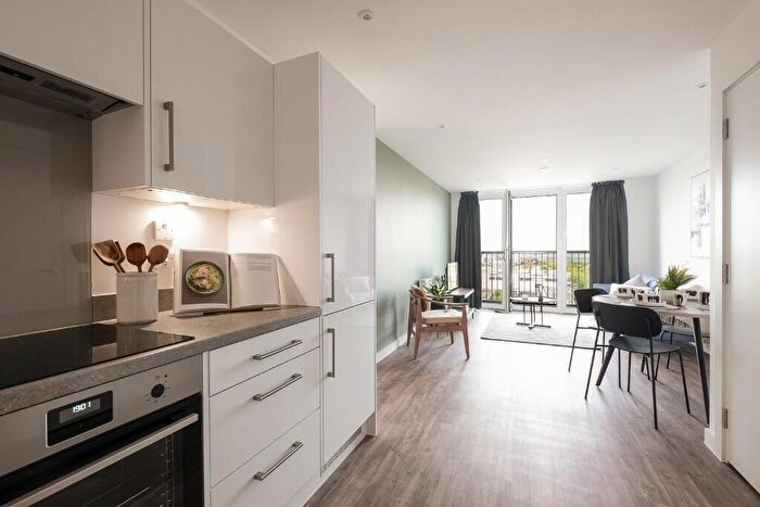 2 Bedroom Apartment To Rent In Flat, The Almere, Avebury Boulevard, Milton Keynes, Buckinghamshire, MK9