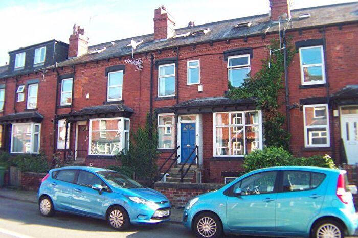 4 Bedroom Terraced House For Sale In Trelawn Avenue, Leeds, LS6