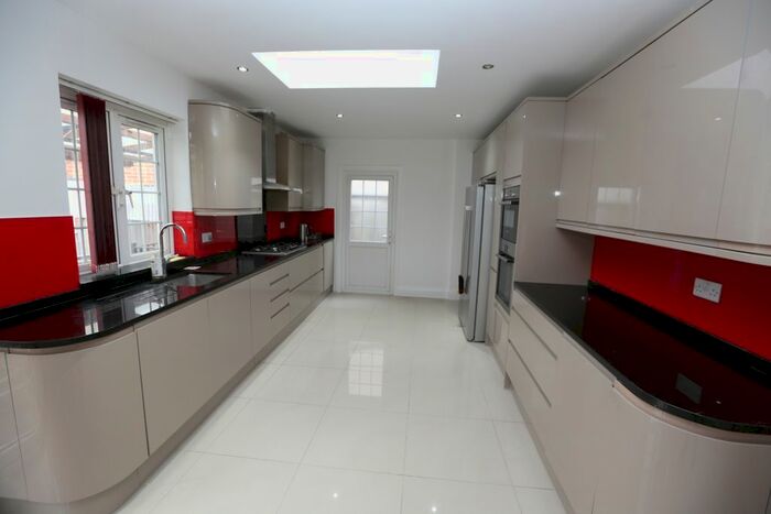 5 Bedroom Semi-Detached House To Rent In Turner Road, Edgware, HA8