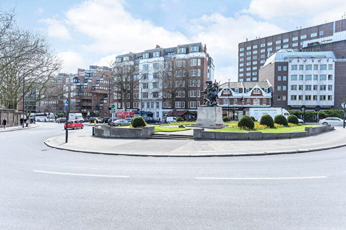 4 Bedroom Penthouse To Rent In Park Road, London, NW8
