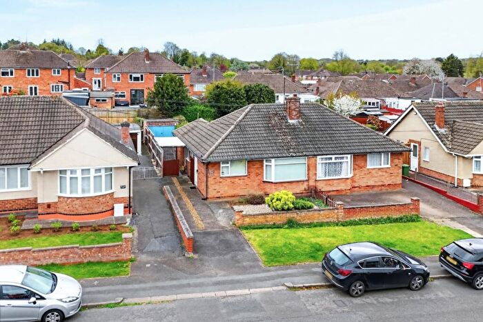 3 Bedroom Semi-Detached Bungalow For Sale In Cedar Way, Wellingborough, Northamptonshire, NN8