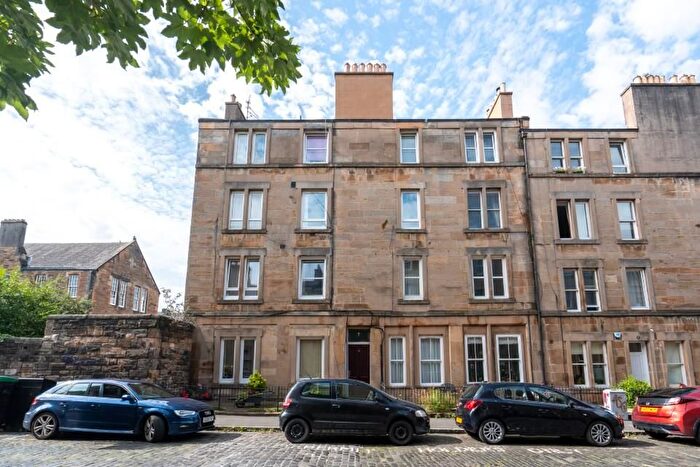 1 Bedroom Flat To Rent In Cathcart Place, Edinburgh, EH11