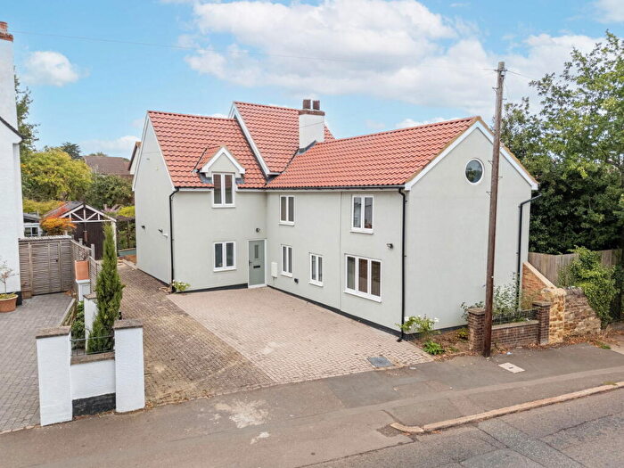 4 Bedroom Detached House For Sale In Westfield Road, Wellingborough, NN8