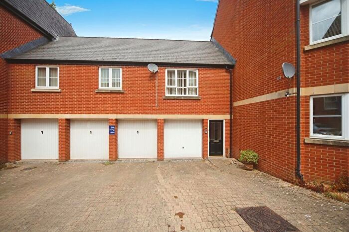 2 Bedroom Apartment For Sale In Popham Close, Tiverton, EX16