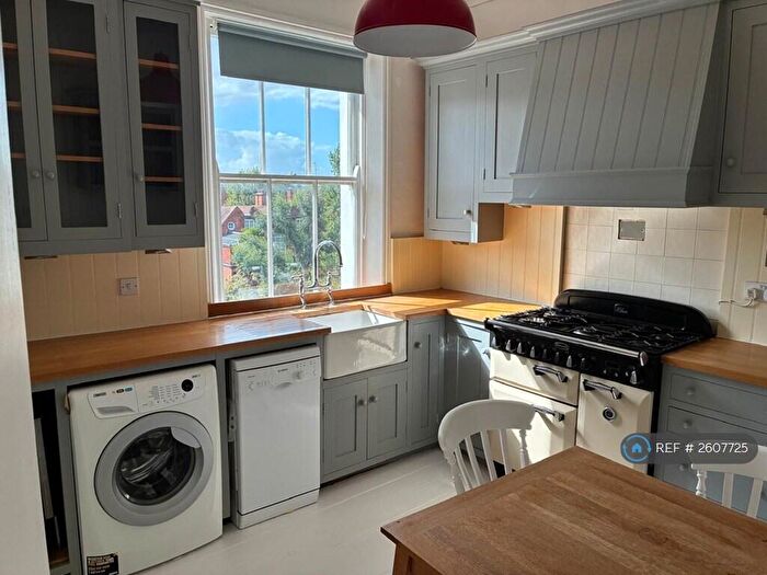 1 Bedroom Flat To Rent In King Henrys Road, London, NW3