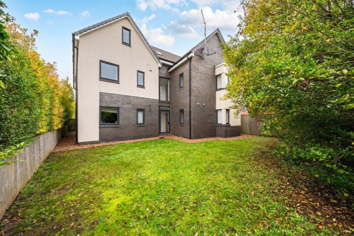 2 Bedroom Flat For Sale In Onslow Road, Guildford, GU1