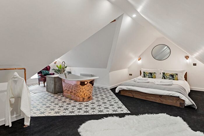 1 Bedroom Flat To Rent In Sandgate Road, Folkestone, CT20