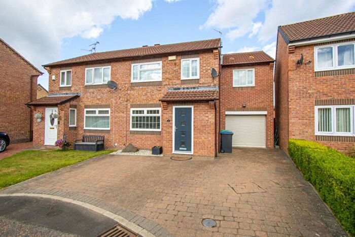 4 Bedroom Semi-Detached House For Sale In Phoenix Close, Langley Park, Durham, DH7