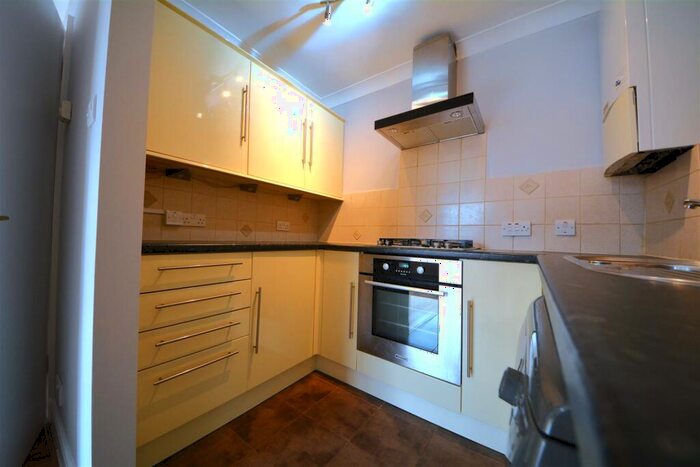 1 Bedroom Flat To Rent In Mays Lane, Barnet, EN5