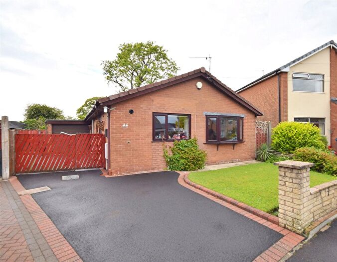 2 Bedroom Detached Bungalow For Sale In Fairfield Drive, Clitheroe, Lancashire, BB7