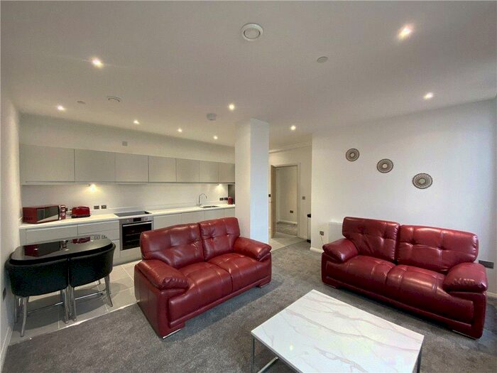 2 Bedroom Apartment To Rent In The Co-Operative, Corporation Street, Coventry, West Midlands, CV1