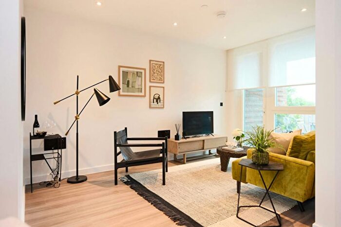 1 Bedroom Flat To Rent In Stamford Road, London, N15