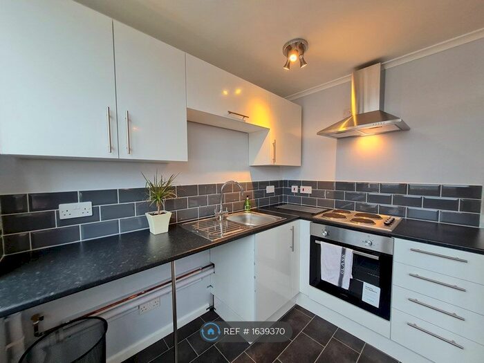 Studio To Rent In Littlehampton Road, Worthing, BN13