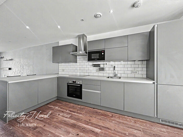 2 Bedroom Flat To Rent In Wallis Road, London, E9