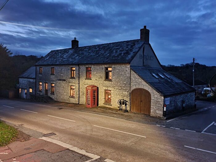 5 Bedroom Property For Sale In Alltyrodyn Arms, Rhydowen, SA44