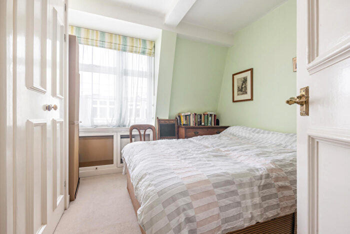 2 Bedroom Flat For Sale In Clifford's Inn, Fetter Lane, EC4A