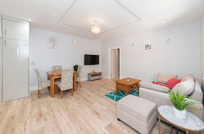 2 Bedroom Flat To Rent In St Marys Butts, Reading, RG1