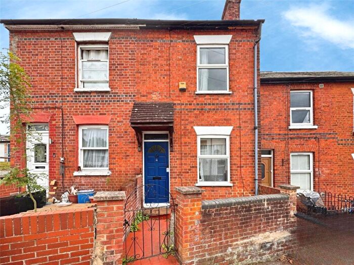 2 Bedroom Terraced House To Rent In Waterloo Road, Reading, Berkshire, RG2