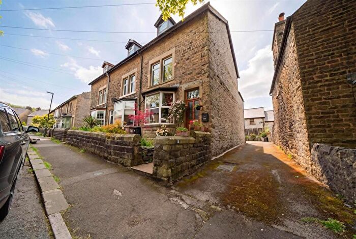 4 Bedroom End Of Terrace House For Sale In New Market Street, Buxton, SK17