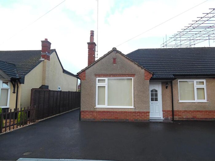 2 Bedroom Semi-Detached Bungalow To Rent In Lockwood Close, Kingsthorpe Northampton, NN2