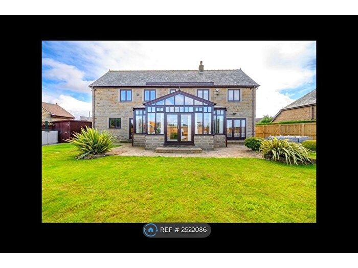 5 Bedroom Detached House To Rent In The Nook, Tingley, WF3