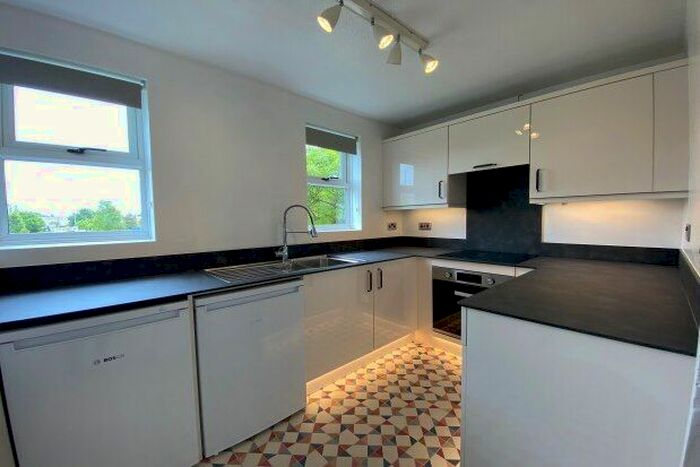 1 Bedroom Flat To Rent In Legion Court, Cambridge, CB4