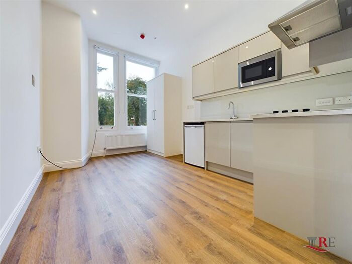 1 Bedroom Flat To Rent In St. Hildas Close, Christchurch Avenue, London, NW6