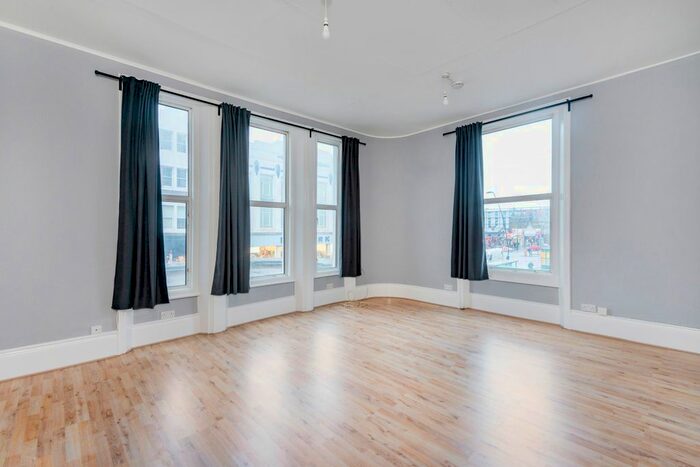 Studio To Rent In Kilburn High Road, London, NW6