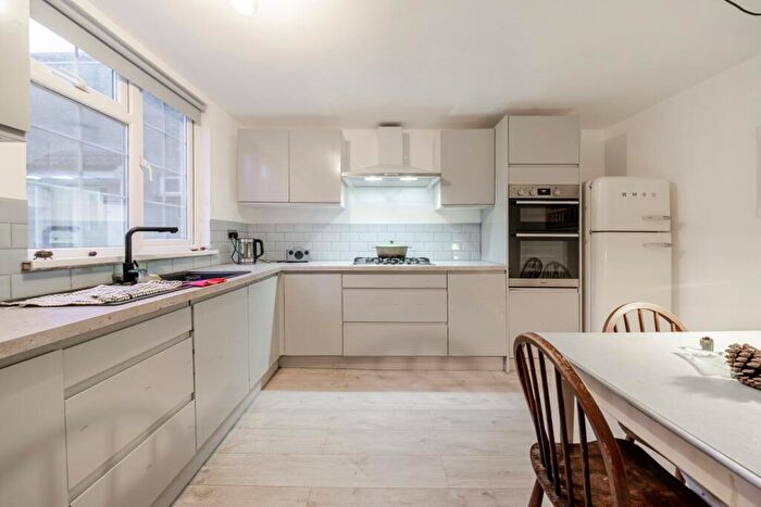 3 Bedroom End Of Terrace House For Sale In The Dell, Peterborough, PE2