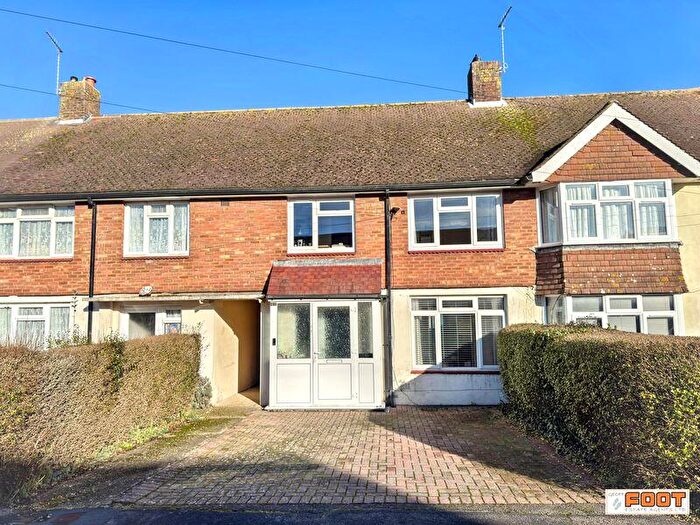 3 Bedroom Terraced House For Sale In Kings Road, Hayling Island, PO11