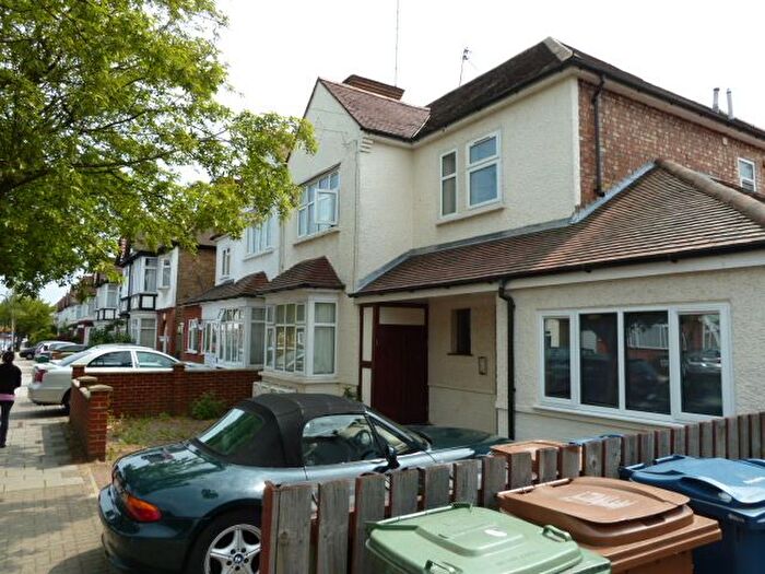 1 Bedroom Flat To Rent In Nibthwaite Road, Harrow, HA1