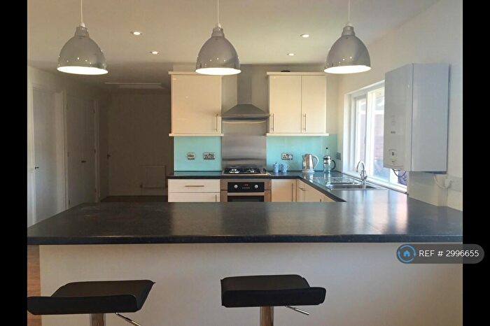 2 Bedroom Penthouse To Rent In Guildford Road, Farnham, GU9