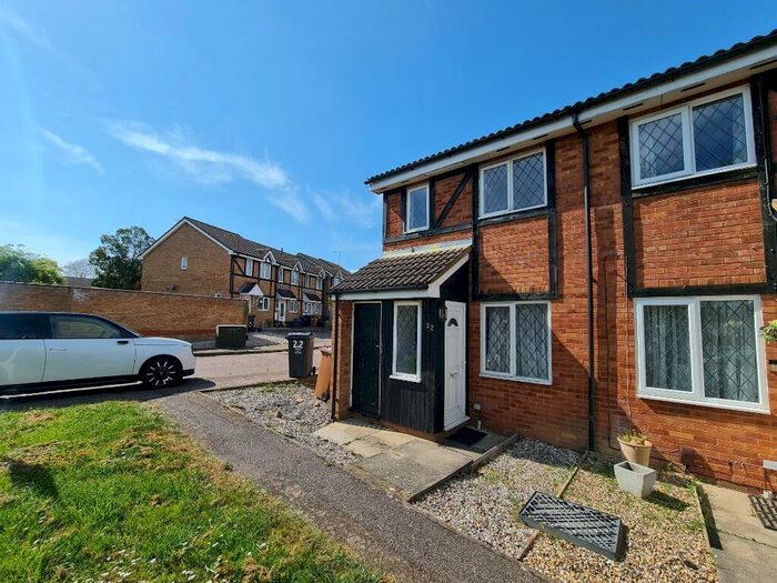 1 Bedroom Terraced House To Rent In Shearwater Close, Stevenage, SG2
