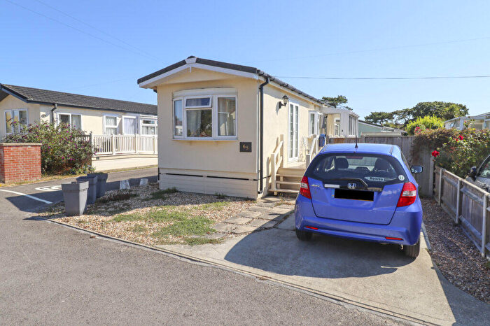2 Bedroom Park Home For Sale In St Hermans Estate, St Hermans Road, Hayling Island, PO11