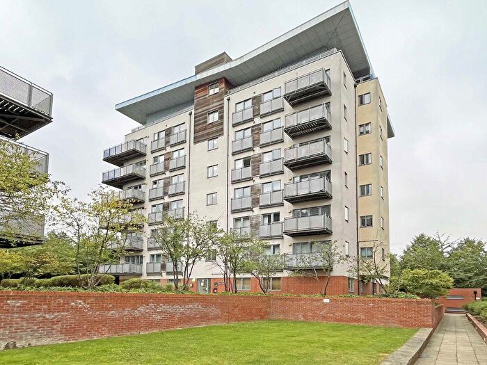 1 Bedroom Flat To Rent In Agate Close, London, NW10