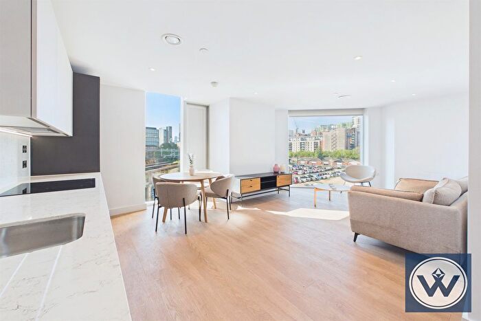 2 Bedroom Flat To Rent In Crown View, M4