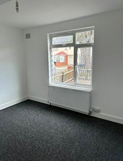 1 Bedroom Maisonette To Rent In Dane Rd, Southall, London, UB1