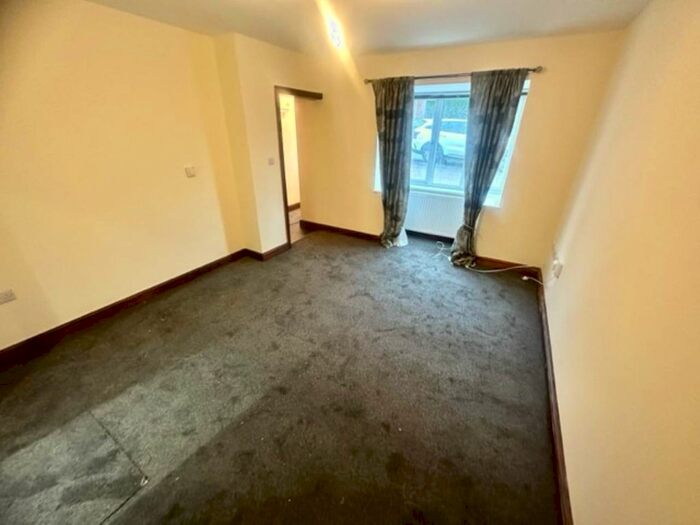 3 Bedroom Property To Rent In Springwood Road, Hoyland, Barnsley, S74