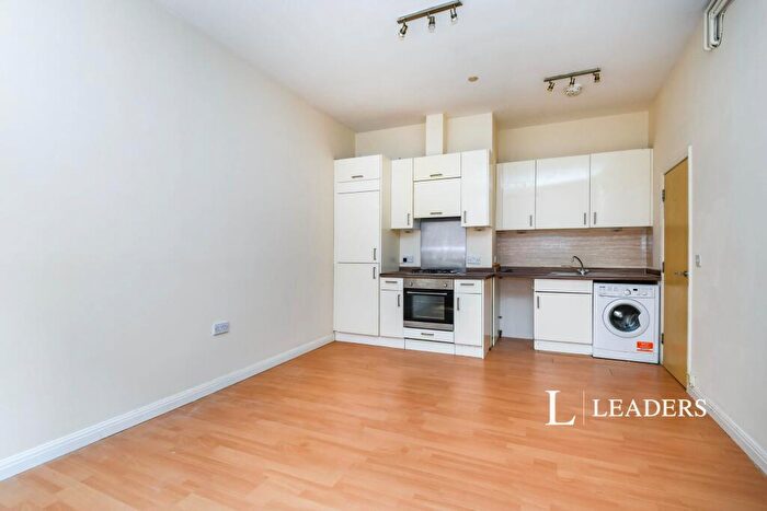2 Bedroom Apartment To Rent In Station Road, Redhill, RH1