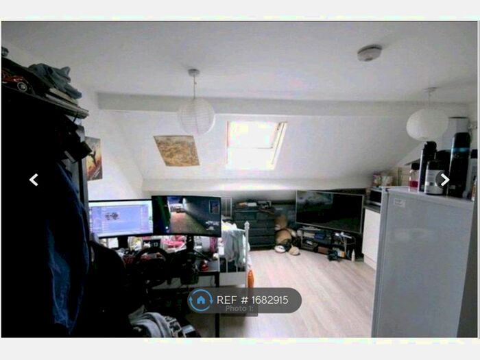 Studio To Rent In St. Mary Road, London, E17