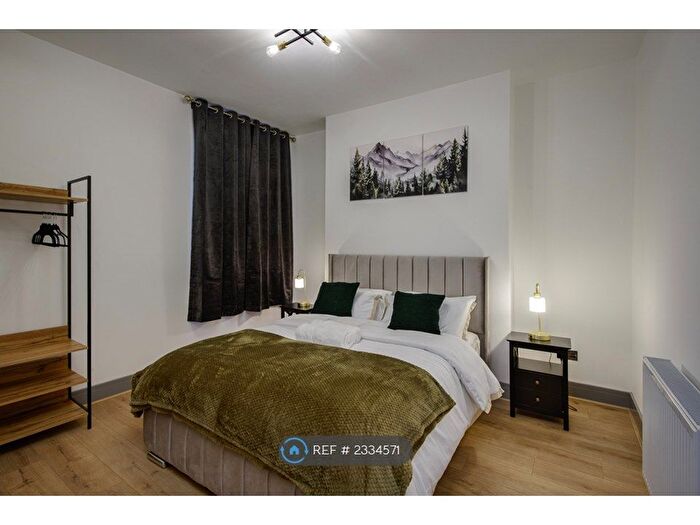2 Bedroom Flat To Rent In Caunce Street, Blackpool, FY1