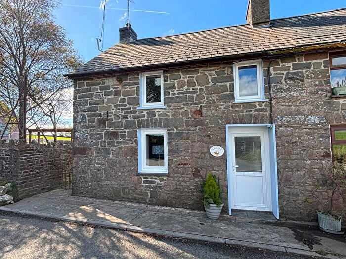 2 Bedroom Semi-Detached House For Sale In Dihewyd, Lampeter, SA48