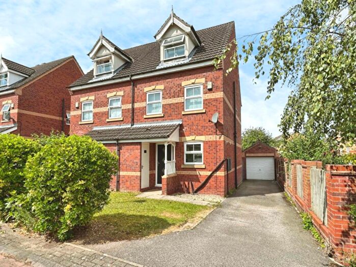 3 Bedroom Semi-Detached House For Sale In Springwood Grove, Thurnscoe, Rotherham, S63