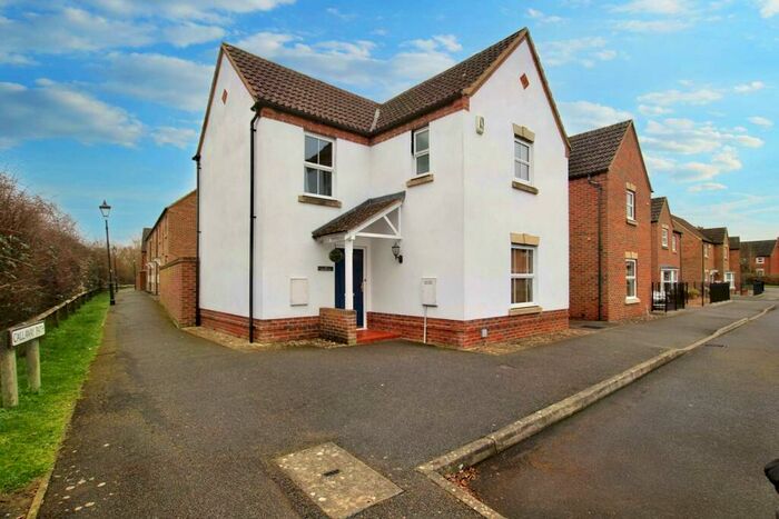 3 Bedroom Detached House To Rent In Chelsea Road, Aylesbury, HP19