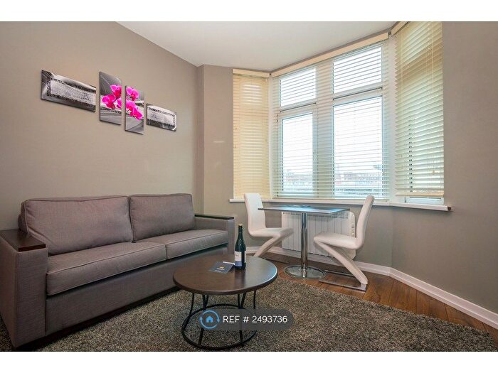 1 Bedroom Flat To Rent In Fitzhamon Embankment, Cardiff, CF11