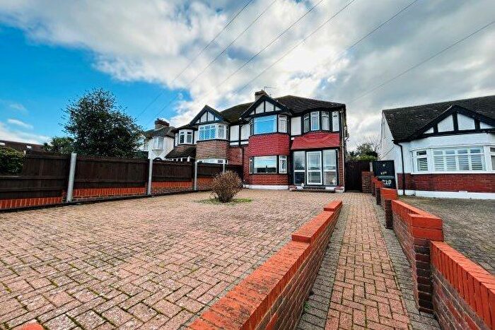 3 Bedroom Property To Rent In Rochester Road, Gravesend, DA12