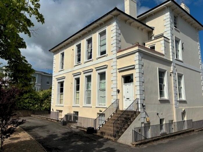 2 Bedroom Flat To Rent In Parabola Road, Cheltenham, GL50