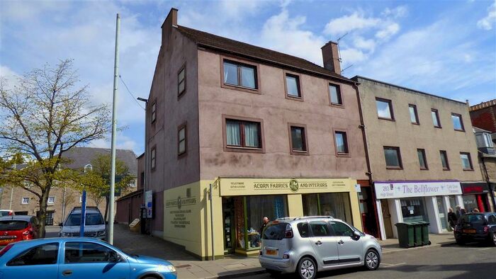 2 Bedroom Flat To Rent In High Street, Perth, PH1