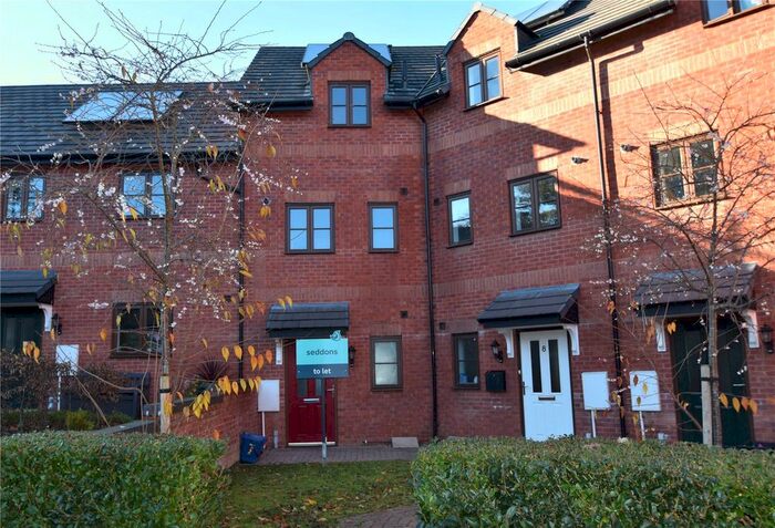 4 Bedroom Terraced House To Rent In Padbrook Mews, Cullompton, Devon EX15